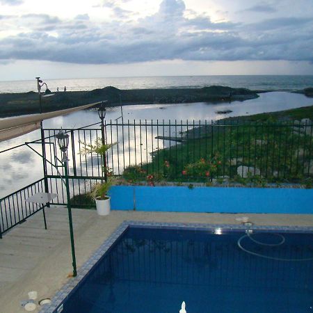 Tagudan Kubo Garden Hotel Tagudin Экстерьер фото